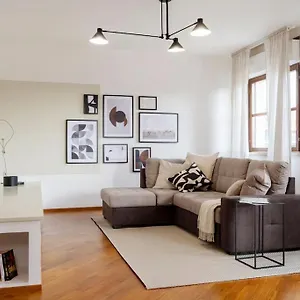 http://exclusive-penthouse-with-60-m2-panoramic-terrace.hotels-perugia.com